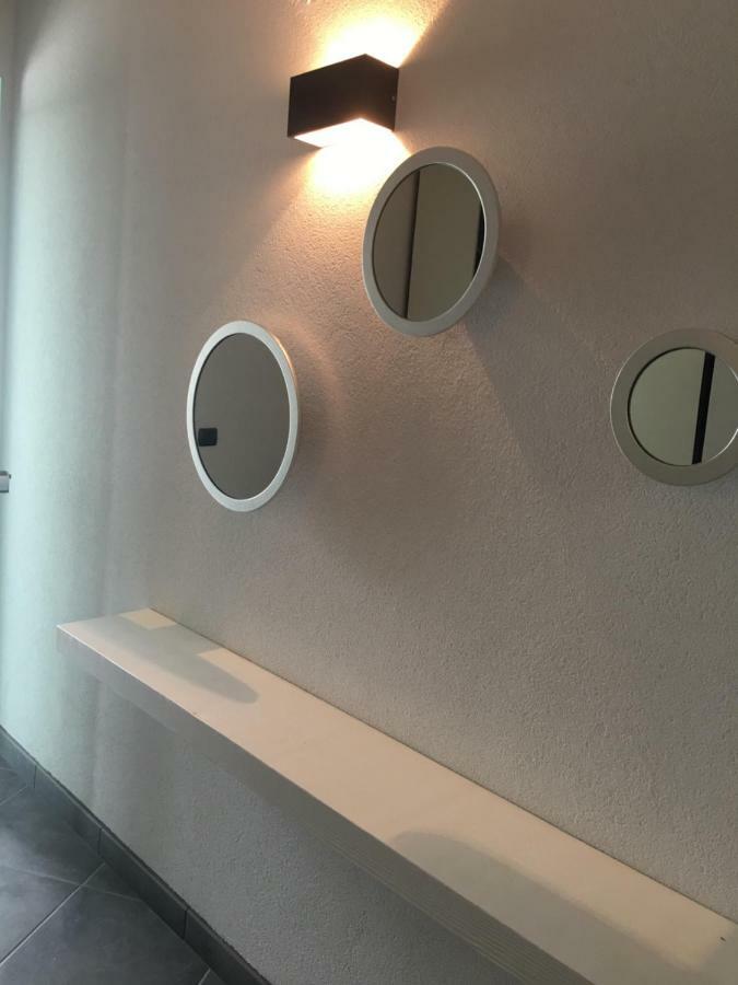 Millys Riva Apartments Luaran gambar