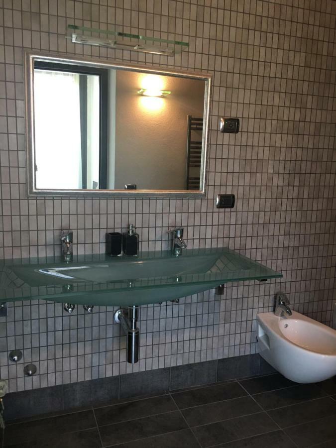 Millys Riva Apartments Luaran gambar